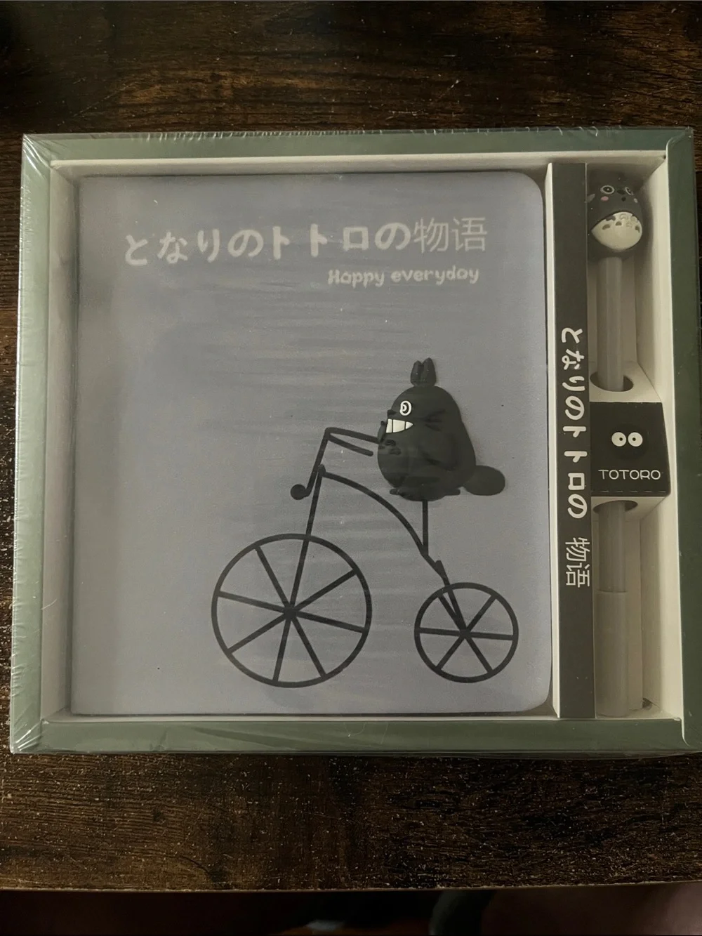 Japan Exclusive Totoro Notebook Set with Pen - Light Gray and Black